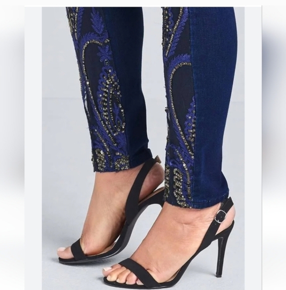 🍁🍂RARE HTF NWOT Beaded Skinny Jeans Indigo Blue | Women VENUS Novelty Jeans 20 - Picture 4 of 9